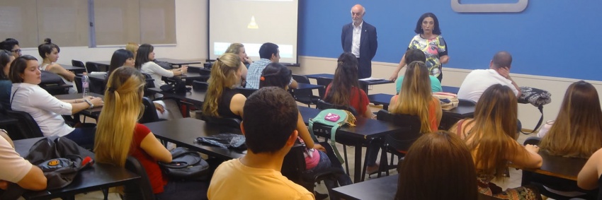 Encuentro de egresados con autoridades institucionales