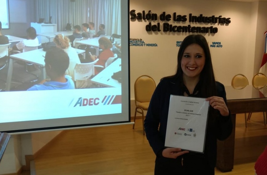  Una alumna de IES recibirá financiación de ADEC